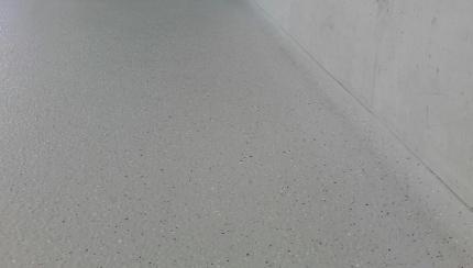 Estrich in grau thixotropiert Rutschklasse R9